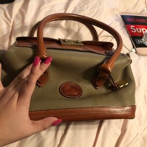Dooney &Bourke bag .